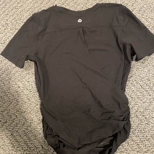 Lululemon Fitted tee